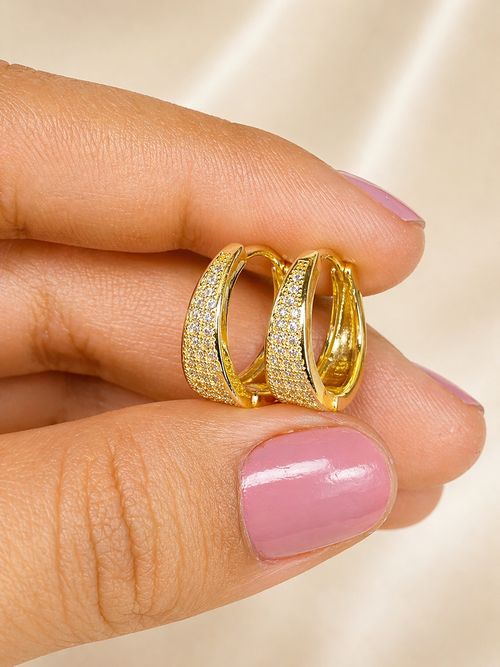 Argollas doradas en acero inoxidable con detalles de strass del set Reina de Oros